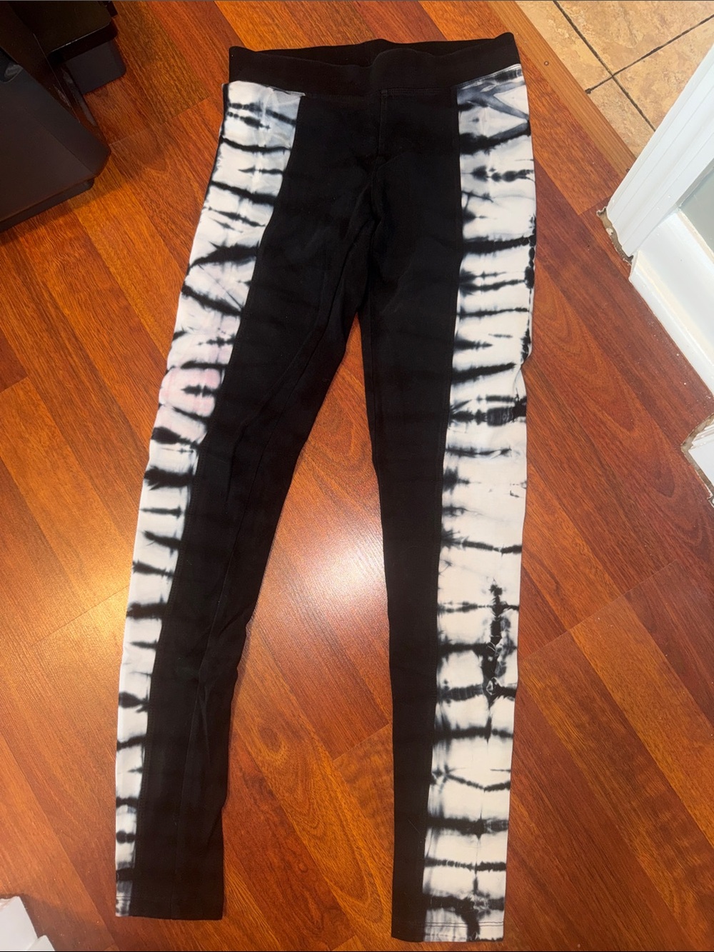 Express, XS, Black Leggings with White Tie-Dye Side Panels